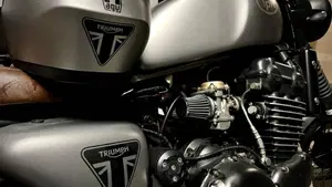 Triumph Legend TT 900 (1998 - 02)  (9)
