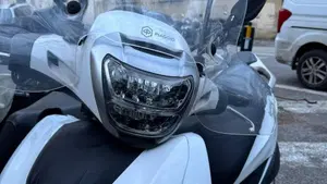 Piaggio Beverly 300 S ABS-ASR (2021 - 25)  (6)
