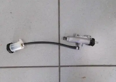 POMPA FRENI BRACCIO OSCILLANTE PIAGGIO MP3 350 SPO - Annuncio 9984007