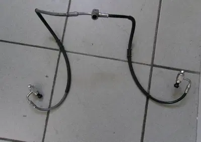 TUBO COLLEGAMENTO AMMORTIZZATORI PIAGGIO MP3 350 S - Annuncio 9984027