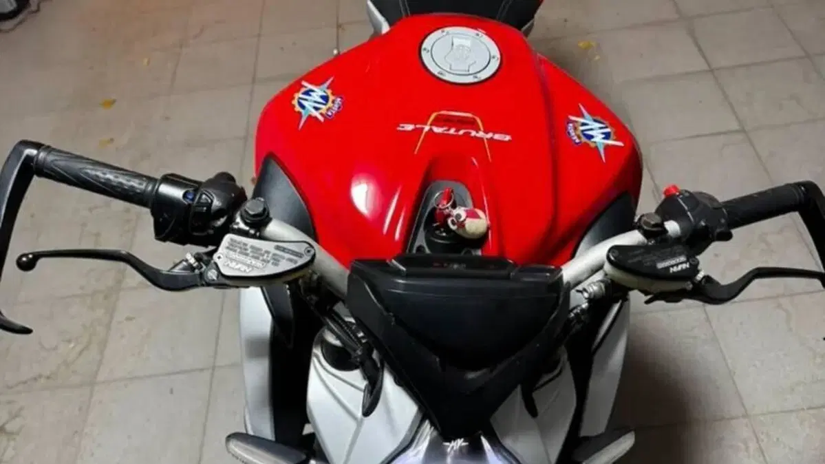 MV Agusta Brutale 800 EAS ABS (2016 - 19)  (2)
