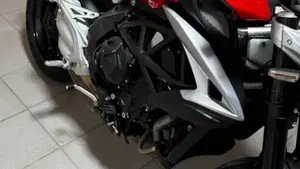 MV Agusta Brutale 800 EAS ABS (2016 - 19)  (5)