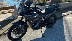 KTM 790 Adventure (2023 - 24)  (3)