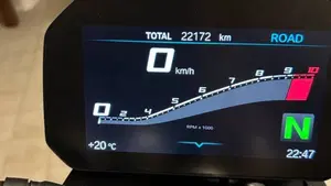Bmw F 900 R (2021 - 24)  (6)