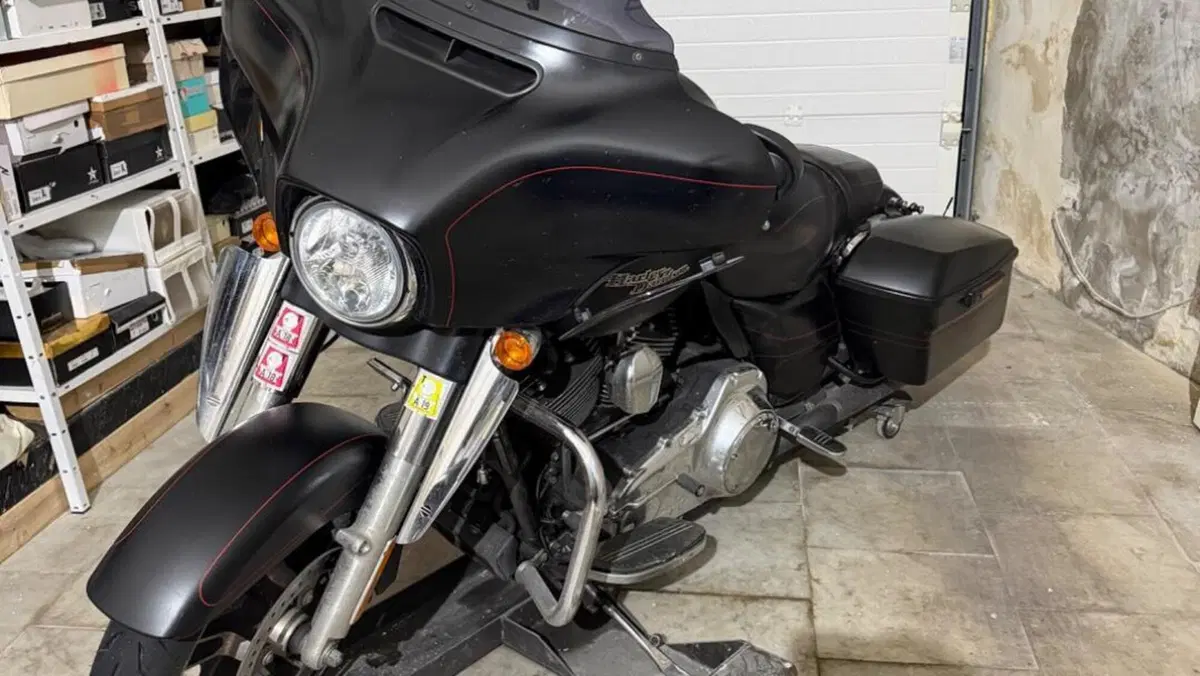 Harley-Davidson 1690 Street Glide Special (2014 - 16) - FLHX 