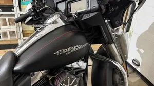 Harley-Davidson 1690 Street Glide Special (2014 - 16) - FLHX  (5)