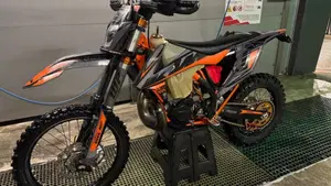 KTM 250 EXC Six Days (2017)  (2)