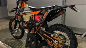 KTM 250 EXC Six Days (2017)  (3)