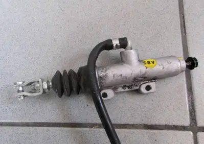 POMPA FRENO POSTERIORE PIAGGIO MP3 350 SPORT - Annuncio 9984158