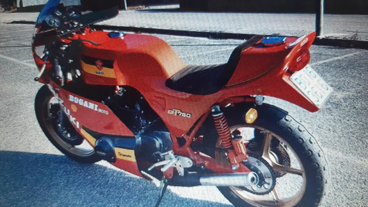 Suzuki   (3)