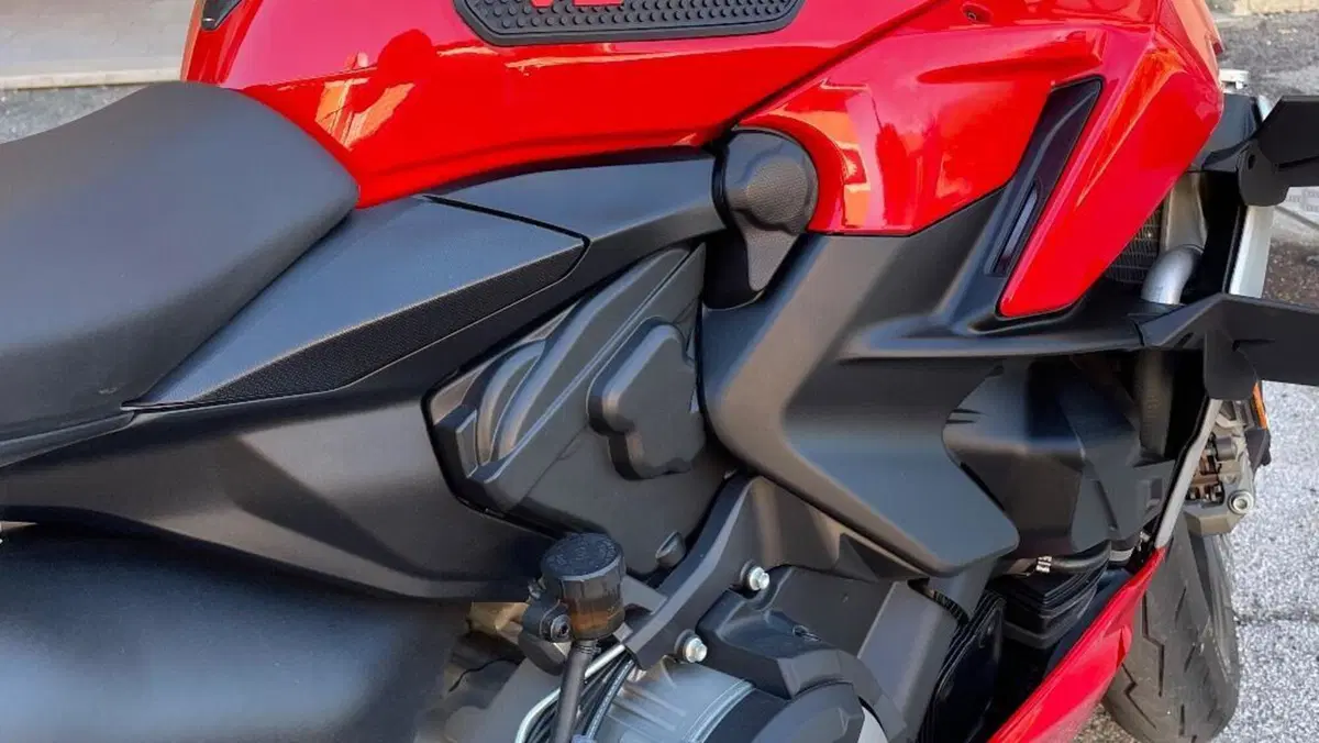 Ducati Streetfighter V2 (2022 - 24)  (3)