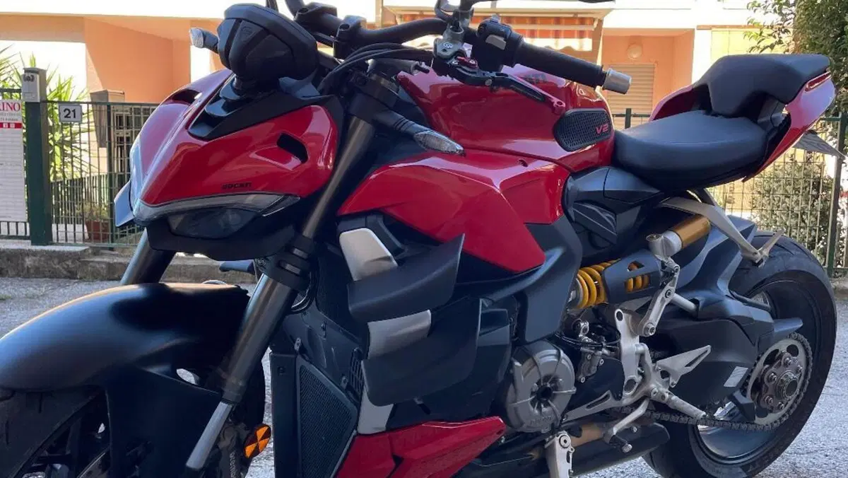 Ducati Streetfighter V2 (2022 - 24) 