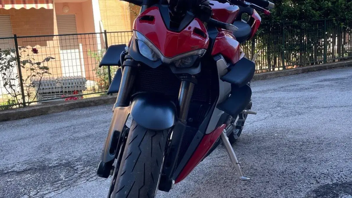 Ducati Streetfighter V2 (2022 - 24)  (2)