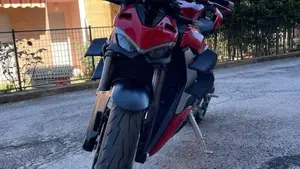 Ducati Streetfighter V2 (2022 - 24)  (2)