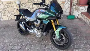 Moto Guzzi V100 Mandello S (2022 - 24)  (11)
