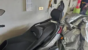 Yamaha X-Max 300 (2021 - 24)  (4)