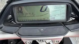 MV Agusta Brutale 800 EAS ABS (2016 - 19)  (5)