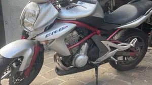 Kawasaki ER-6N (2005 - 08)  (3)