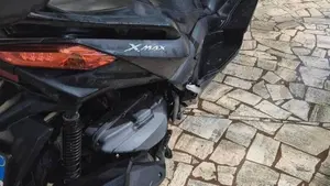 Yamaha X-Max 400 ABS (2017 - 20)  (6)