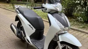 Honda SH 125 i ABS (2013 - 17)  (3)