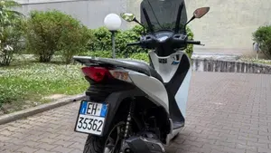 Honda SH 125 i ABS (2013 - 17)  (4)
