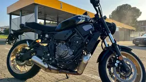 Yamaha XSR 700 (2022 - 26)  (7)