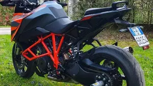 KTM 1290 Super Duke GT (2022 - 25)  (2)