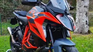 KTM 1290 Super Duke GT (2022 - 25)  (3)