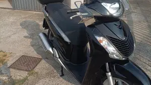Honda SH 150i (2009 - 12)  (3)