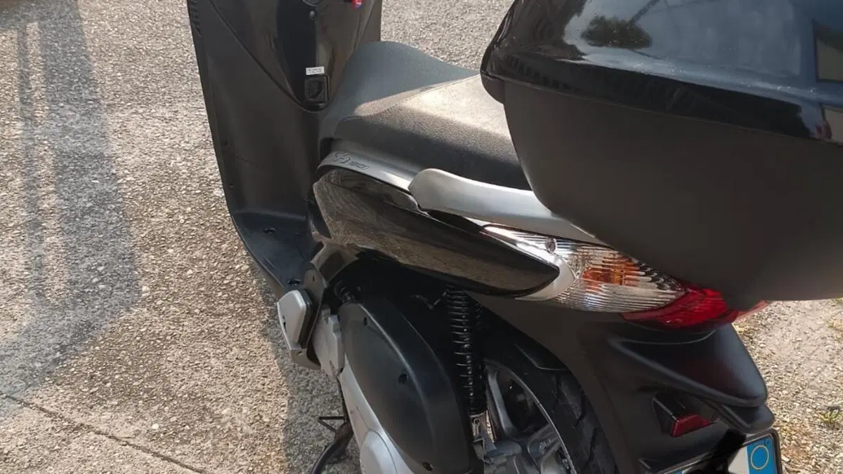 Honda SH 150i (2009 - 12)  (4)