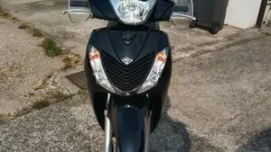 Honda SH 150i (2009 - 12)  (7)