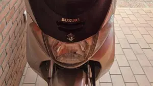 Suzuki Burgman AN 250 (1998 - 01)  (2)