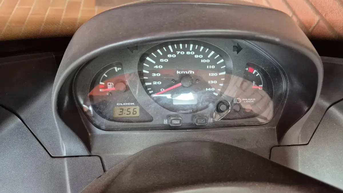 Suzuki Burgman AN 250 (1998 - 01)  (8)