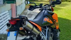 KTM 950 Supermoto (2006 - 08)  (2)