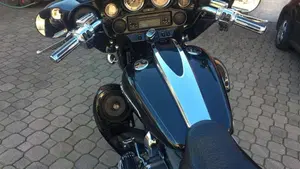 Harley-Davidson 1800 Street Glide (2010 - 11) - FLHXSE  (4)