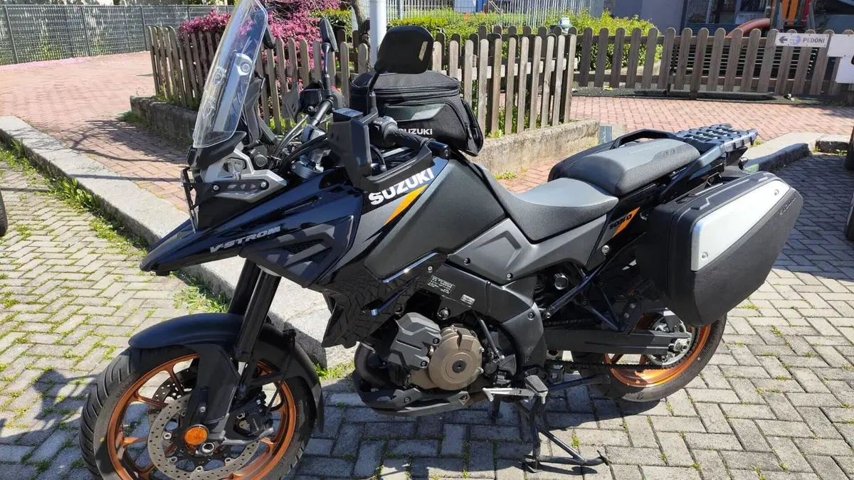 Suzuki V-Strom 1050SE (2023 - 24)  (3)
