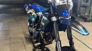 Fantic Motor XMF 125 Motard Performance 4T (2023 - 24)  (7)