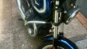 Moto Guzzi V7 Special (2021 - 24)  (5)