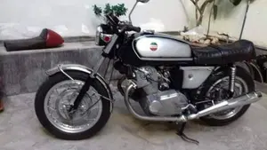 Laverda SF 2FD 750  (2)