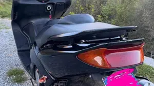 Yamaha T-Max 500 (2004 - 07)  (4)