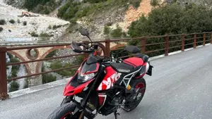 Ducati Hypermotard 950 RVE (2022 - 25)  (2)