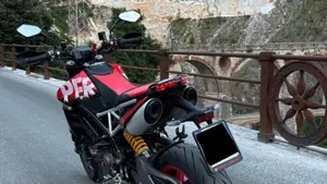 Ducati Hypermotard 950 RVE (2022 - 25)  (4)