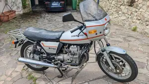 Moto Guzzi   (9)
