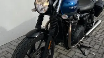 Triumph Street Twin 900 (2021 - 22) usata