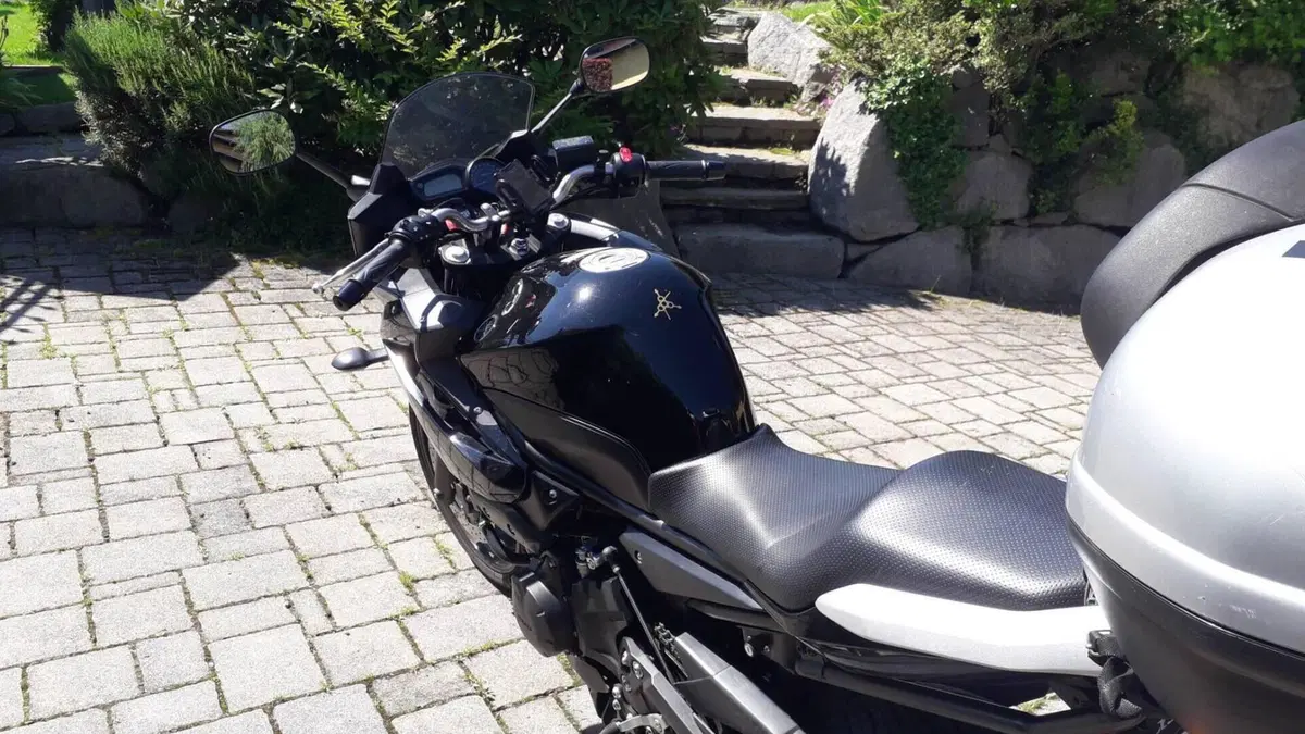 Yamaha XJ6 Diversion (2009 - 15)  (3)