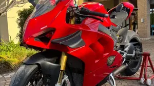 Ducati Panigale V4 S 1100 (2021) 