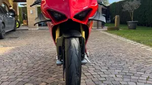Ducati Panigale V4 S 1100 (2021)  (2)