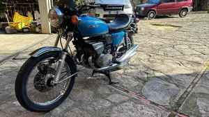 Suzuki   (4)