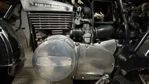Suzuki   (5)