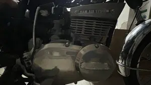 Suzuki   (6)